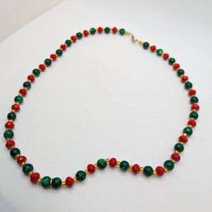 Christmas Faceted Red Green Glass Beads 22” Gold Tone Necklace Chocker Toggle